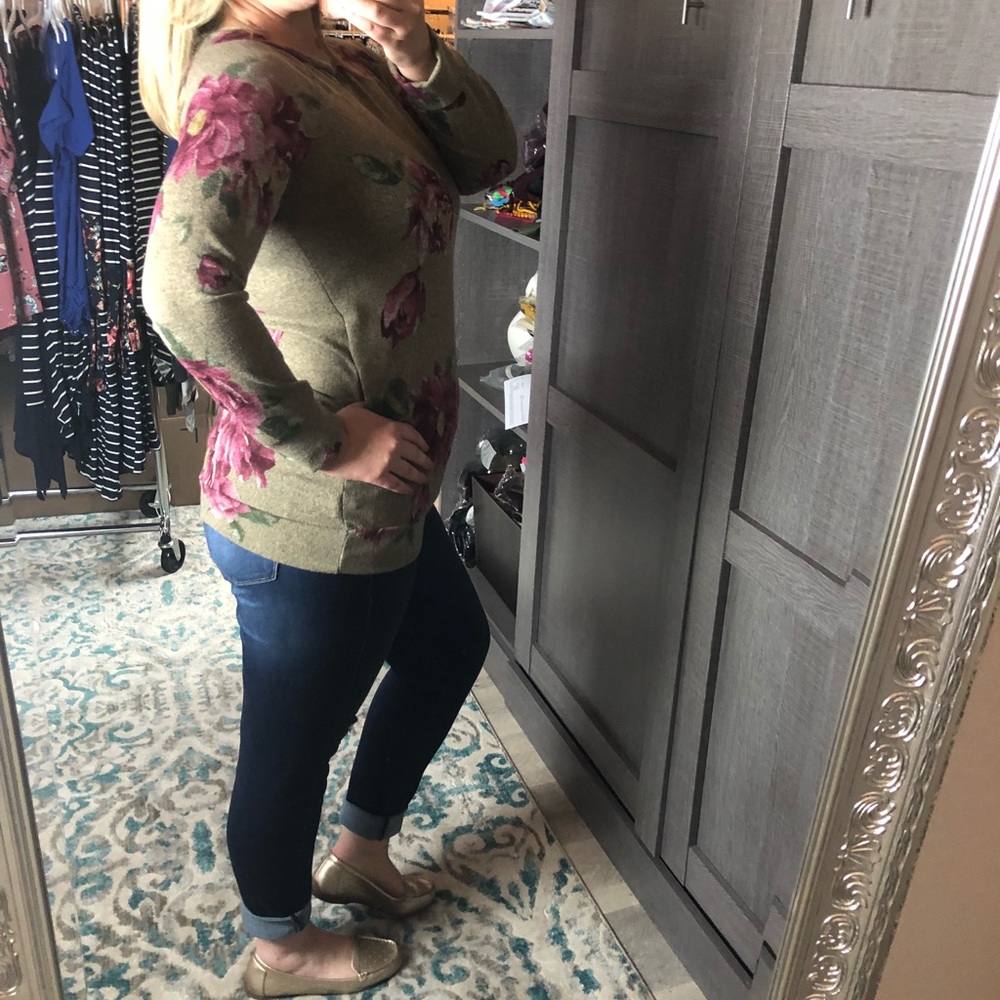 Last 1! SMALL Floral tunic with pockets - Picture 4 of 5
